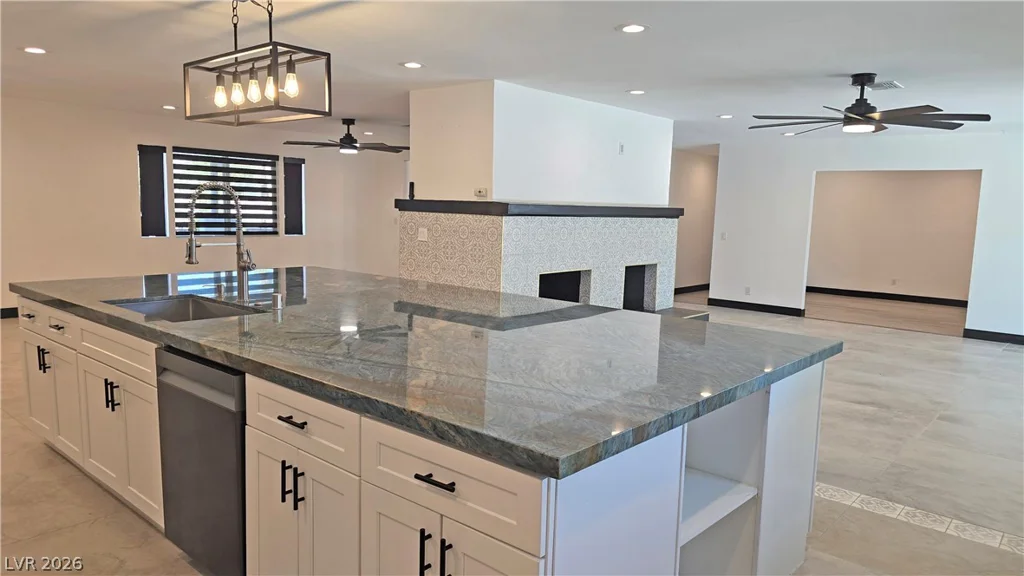 2870 Belcastro, Las Vegas, NV 89117