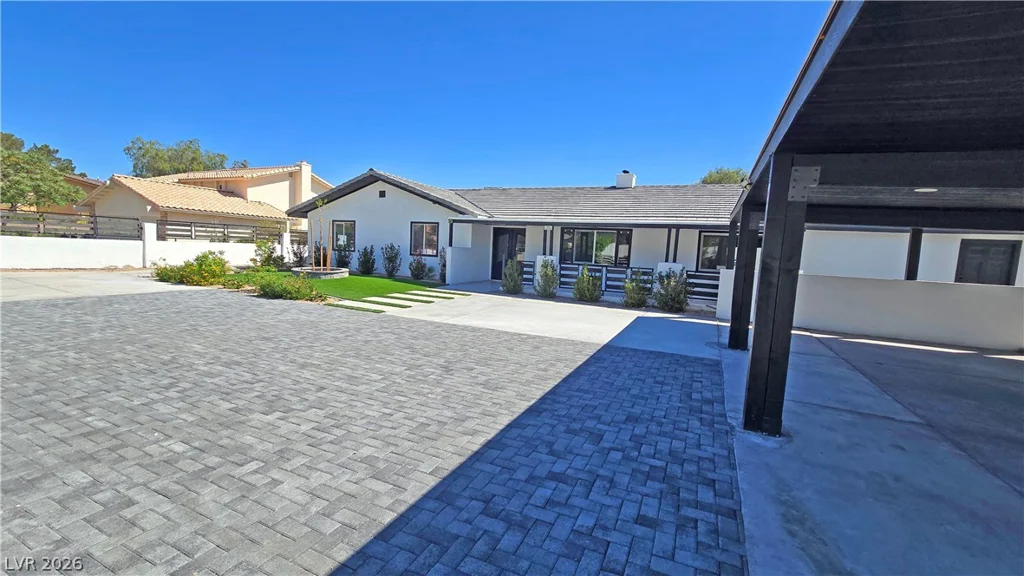 2870 Belcastro, Las Vegas, NV 89117