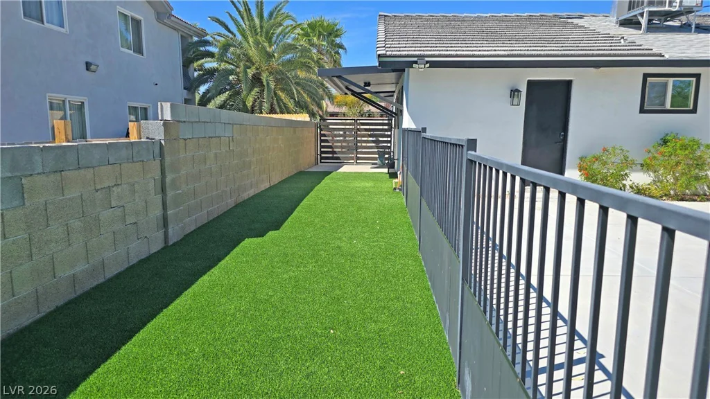 2870 Belcastro, Las Vegas, NV 89117