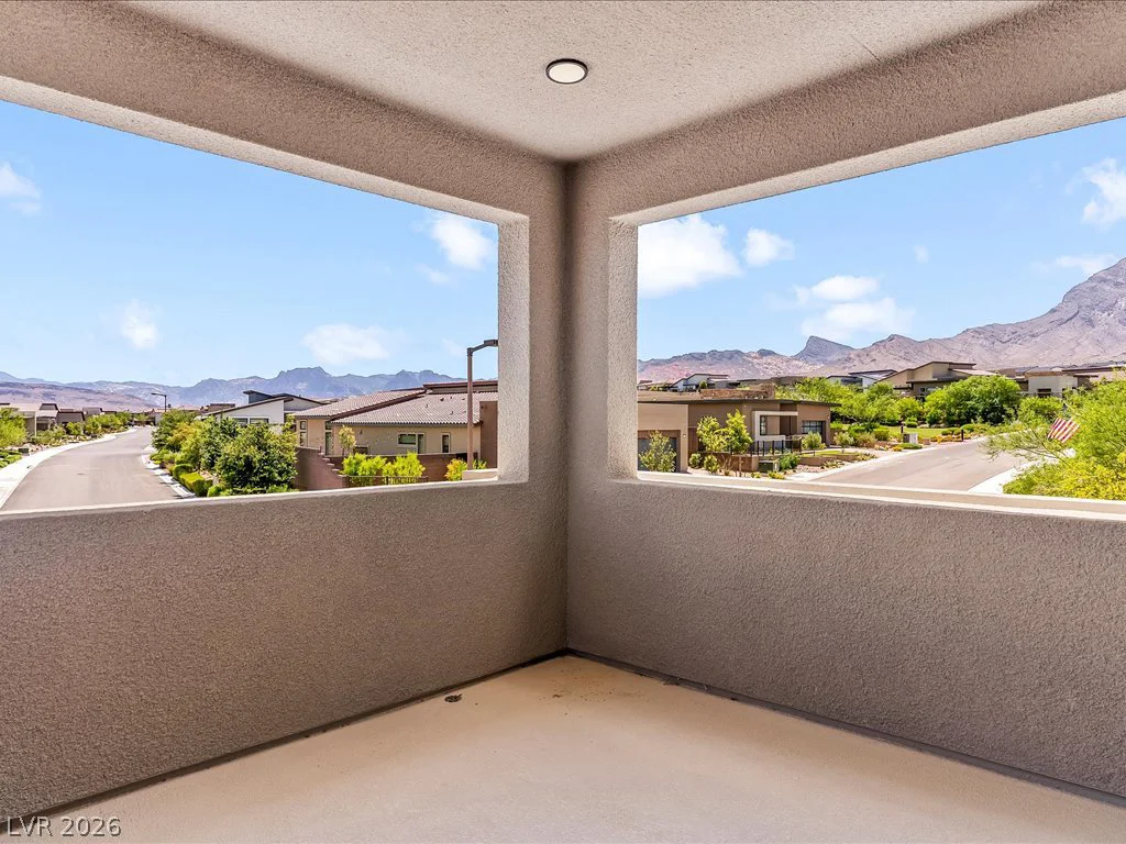 12070 Granite Canyon, Las Vegas, NV 89138