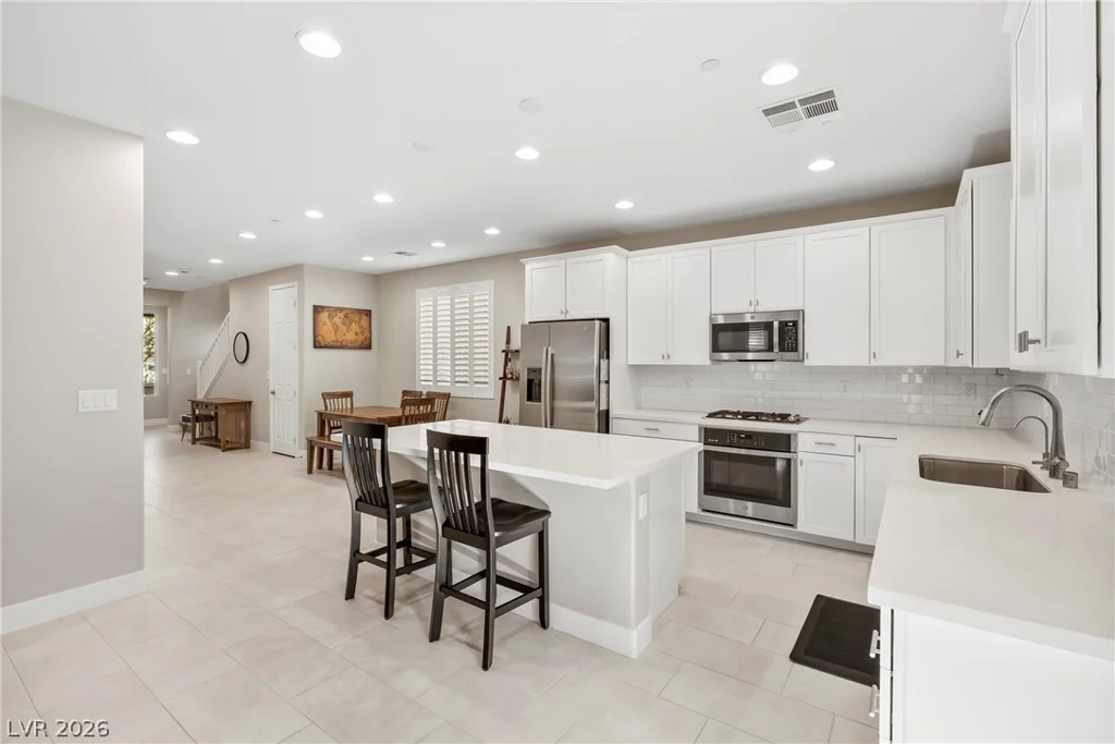 366 Silva, Henderson, NV 89011