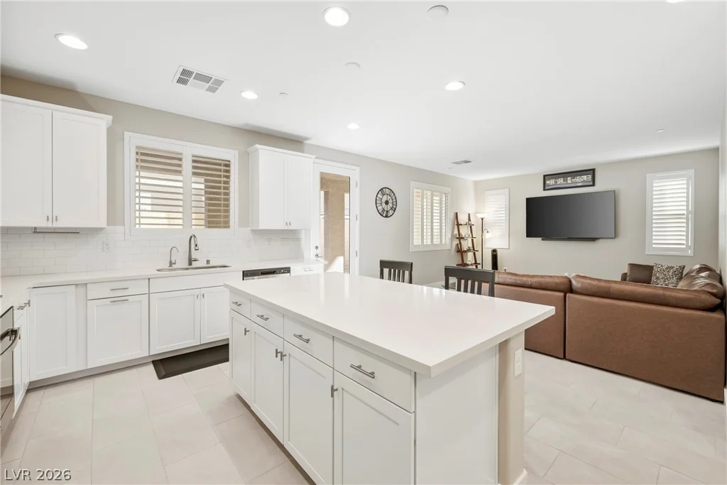 366 Silva, Henderson, NV 89011