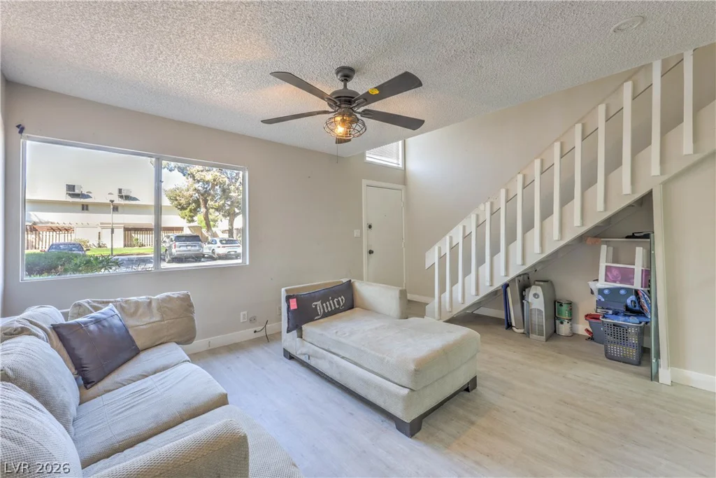 4770 Topaz, Las Vegas, NV 89121