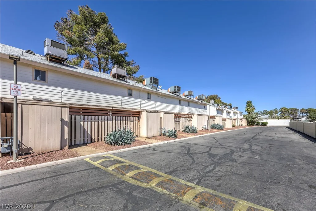4770 Topaz, Las Vegas, NV 89121