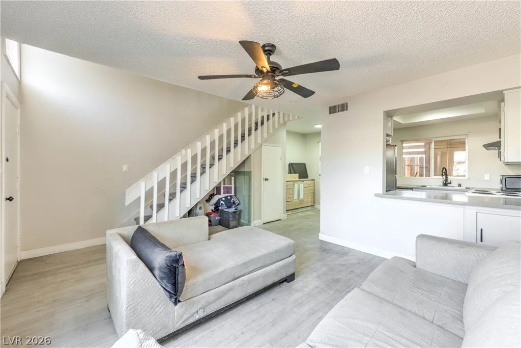 4770 Topaz, Las Vegas, NV 89121