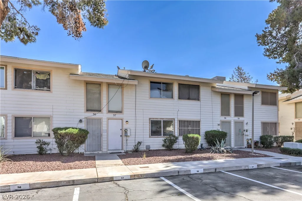 4770 Topaz, Las Vegas, NV 89121