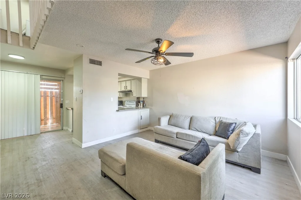 4770 Topaz, Las Vegas, NV 89121