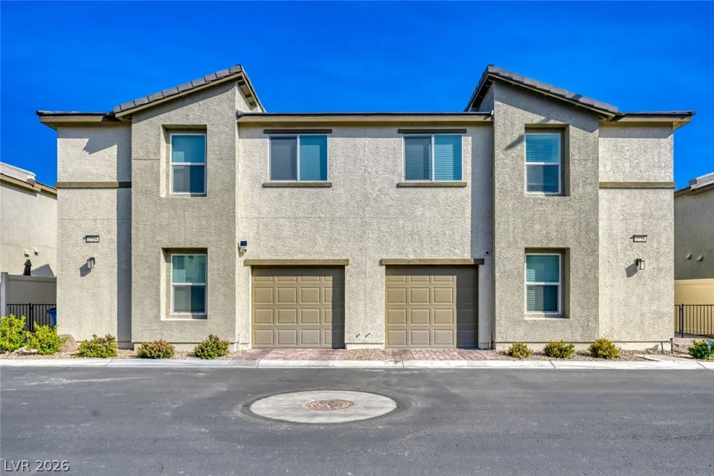 2758 Champagne Gold, North Las Vegas, NV 89086