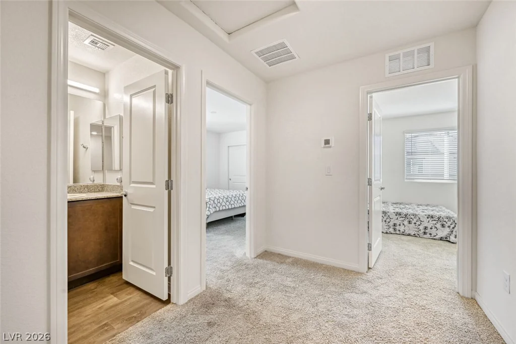 2758 Champagne Gold, North Las Vegas, NV 89086
