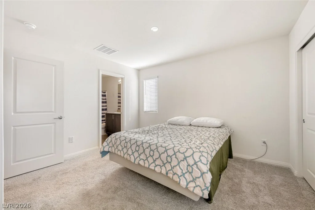2758 Champagne Gold, North Las Vegas, NV 89086