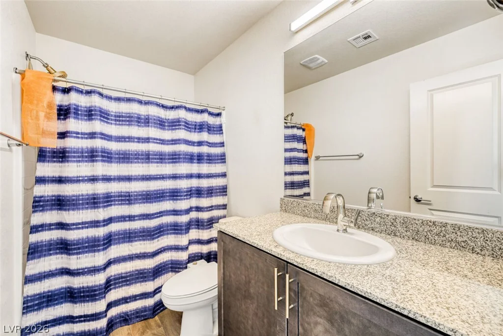 2758 Champagne Gold, North Las Vegas, NV 89086