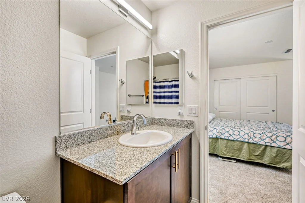 2758 Champagne Gold, North Las Vegas, NV 89086