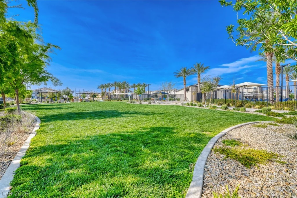 2758 Champagne Gold, North Las Vegas, NV 89086