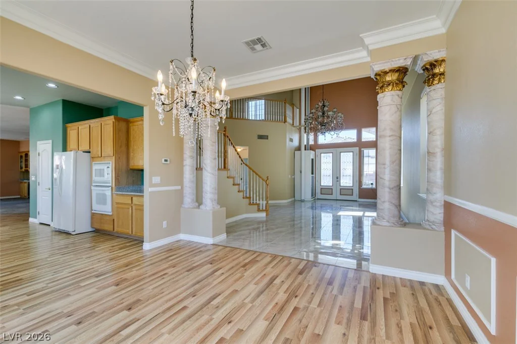 10019 La Cienega, Las Vegas, NV 89183