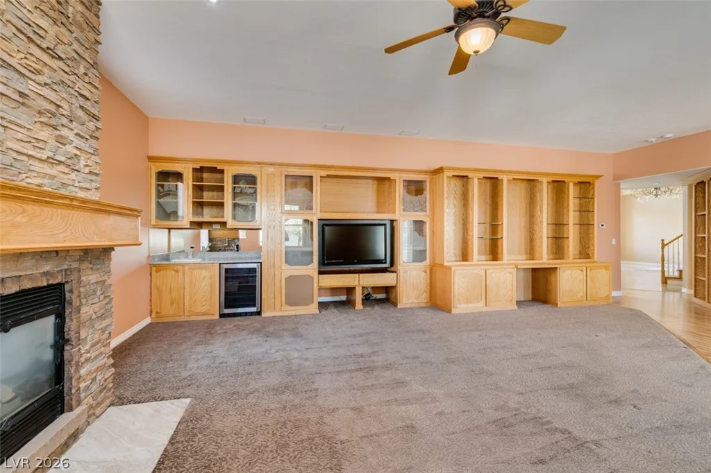 10019 La Cienega, Las Vegas, NV 89183