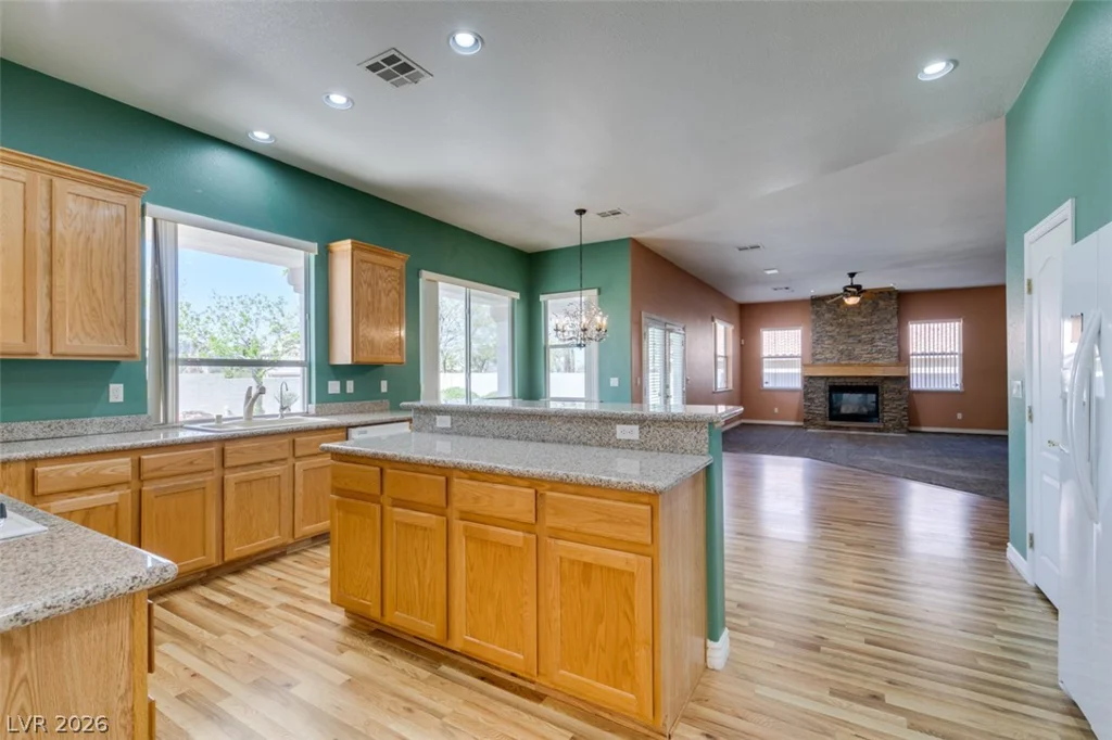 10019 La Cienega, Las Vegas, NV 89183