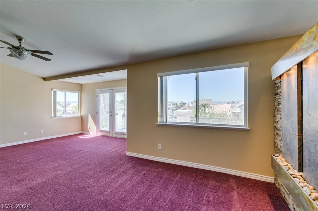 10019 La Cienega, Las Vegas, NV 89183