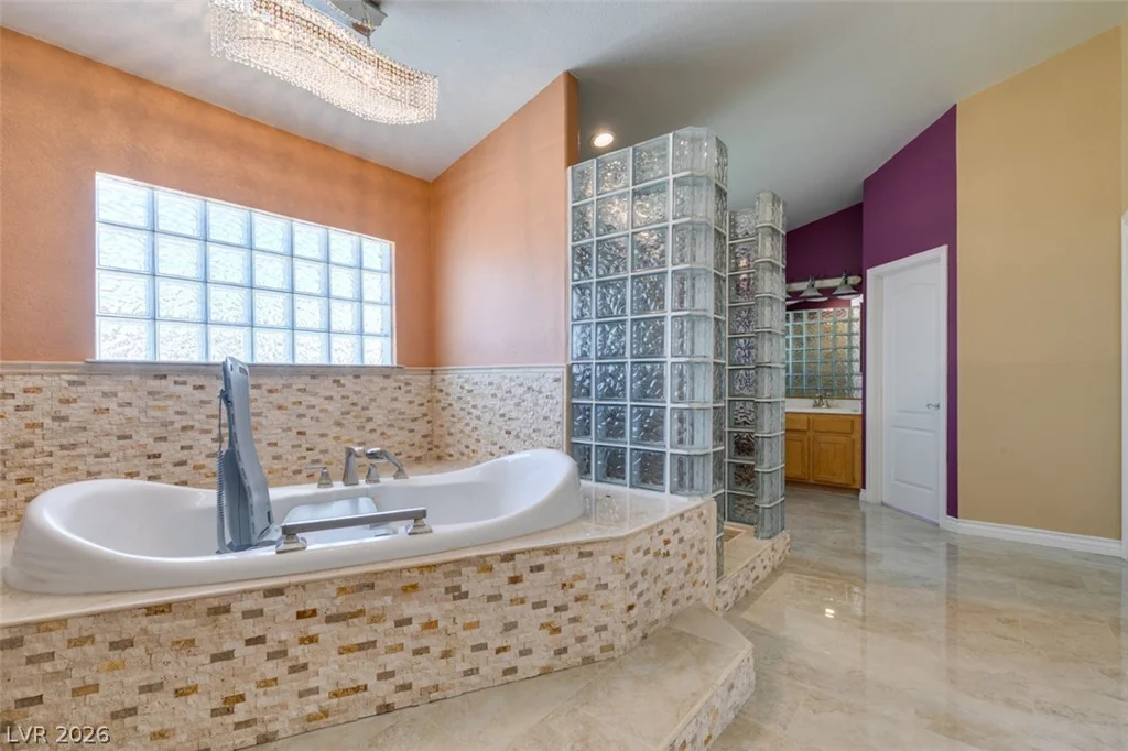 10019 La Cienega, Las Vegas, NV 89183