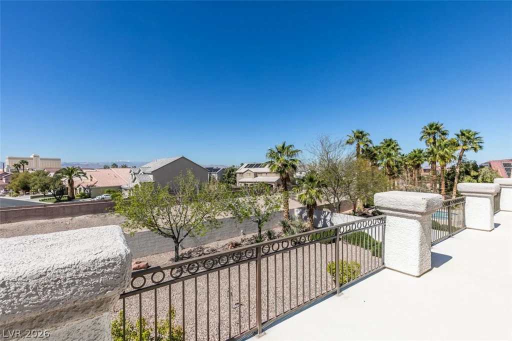10019 La Cienega, Las Vegas, NV 89183
