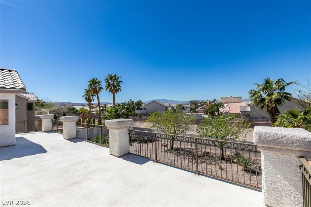 10019 La Cienega, Las Vegas, NV 89183