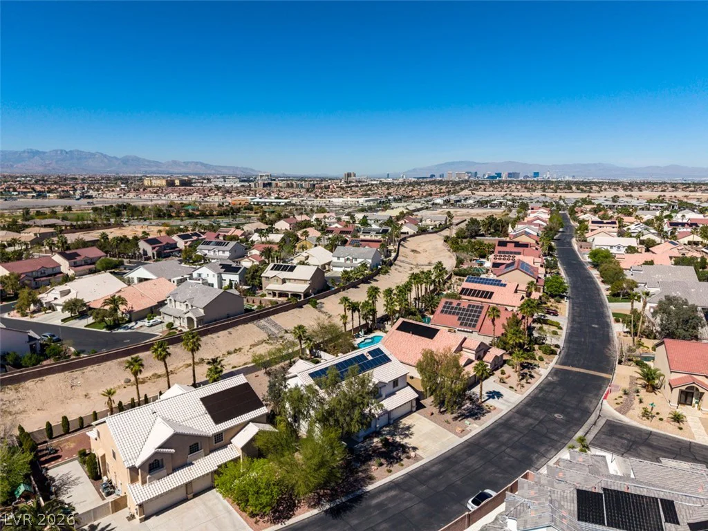 10019 La Cienega, Las Vegas, NV 89183
