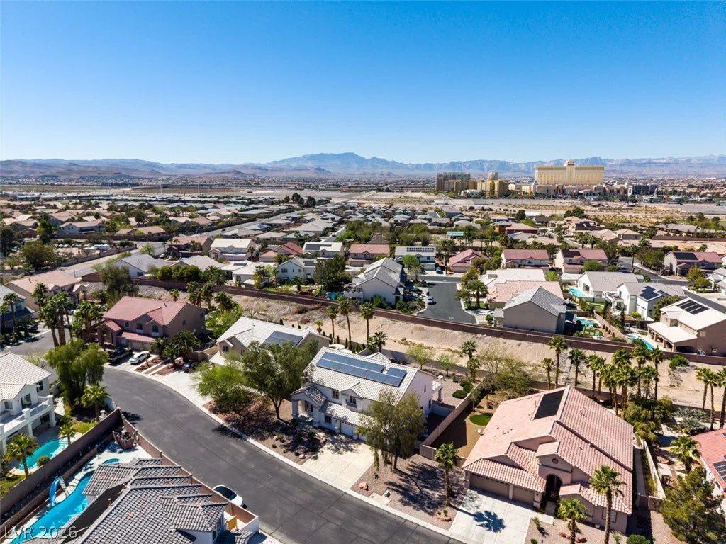 10019 La Cienega, Las Vegas, NV 89183