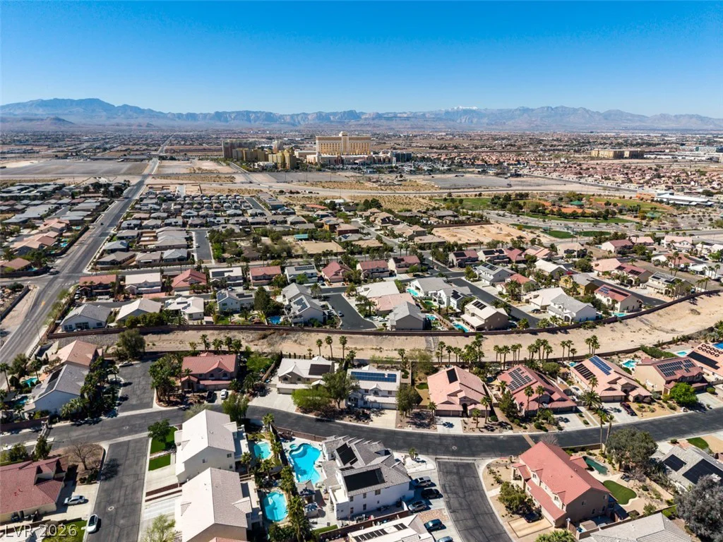 10019 La Cienega, Las Vegas, NV 89183