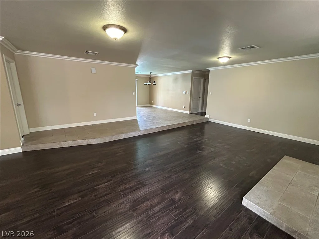 3875 Hoopa, Las Vegas, NV 89169