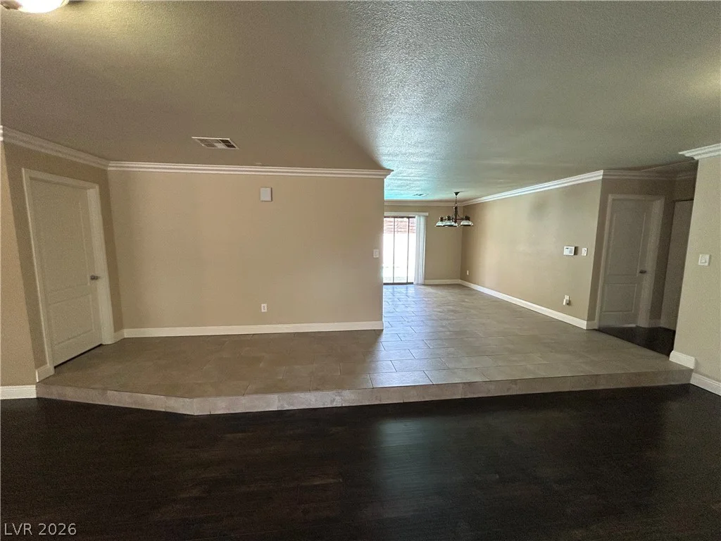 3875 Hoopa, Las Vegas, NV 89169