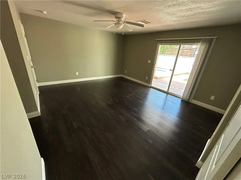 3875 Hoopa, Las Vegas, NV 89169