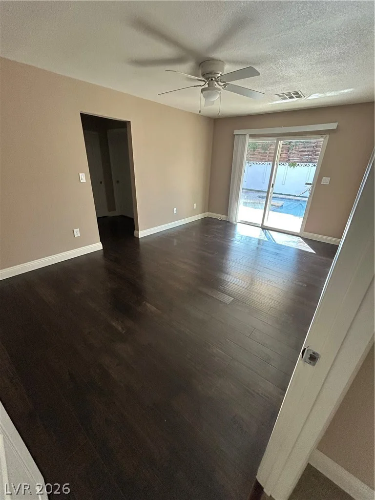 3875 Hoopa, Las Vegas, NV 89169