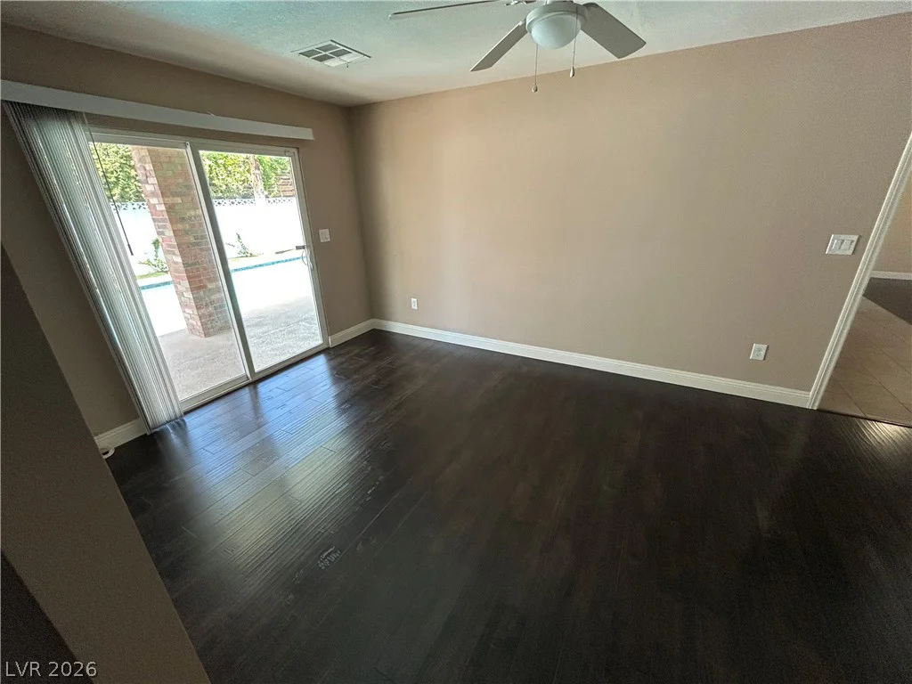 3875 Hoopa, Las Vegas, NV 89169