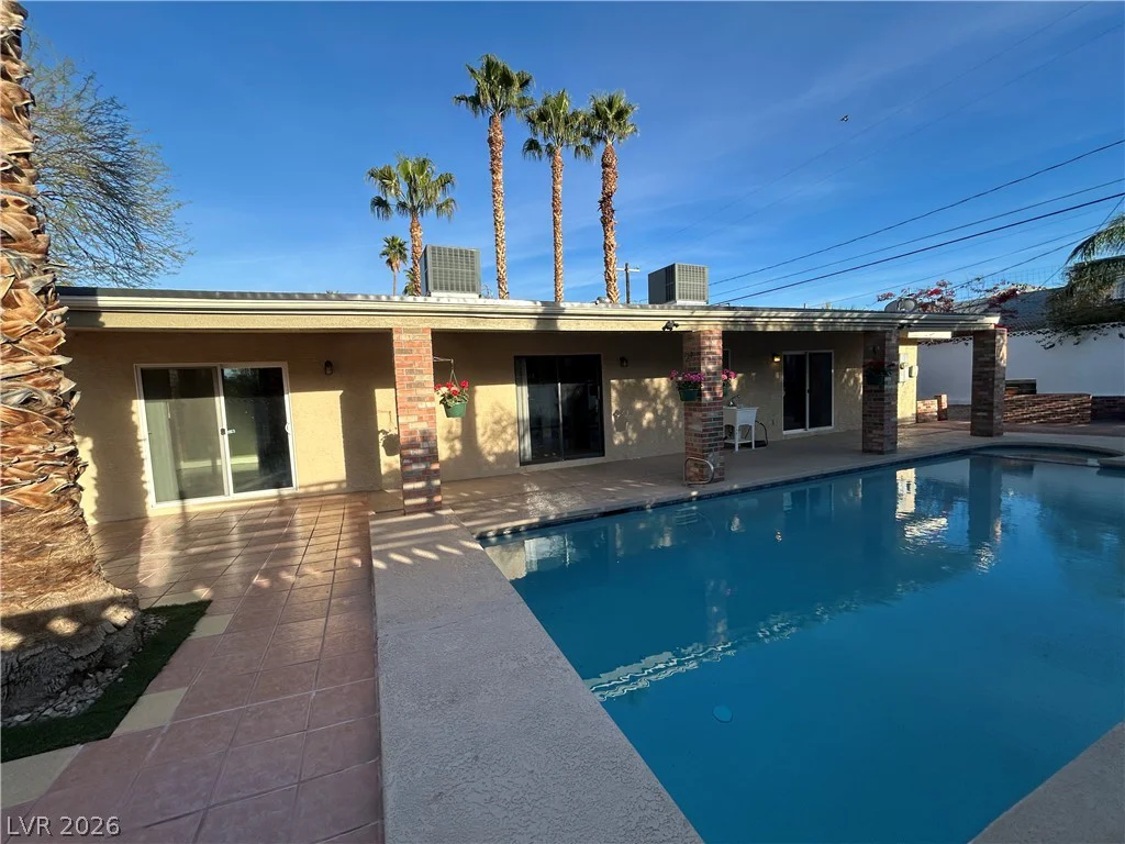 3875 Hoopa, Las Vegas, NV 89169