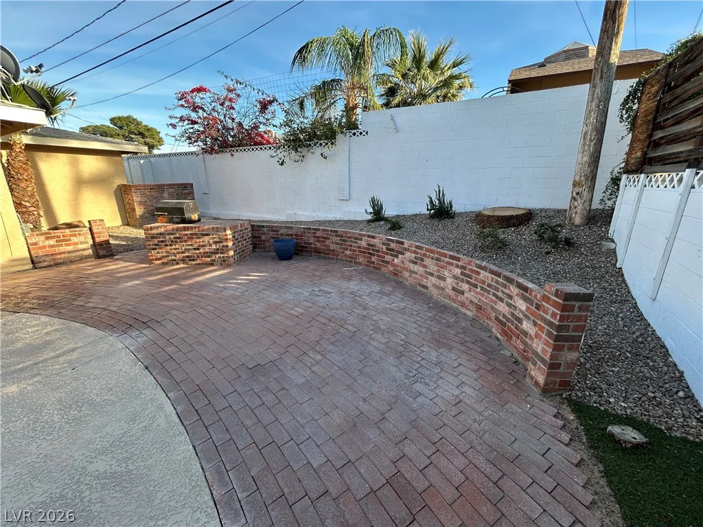 3875 Hoopa, Las Vegas, NV 89169