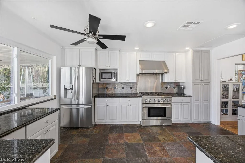 2924 Bridge Creek, Las Vegas, NV 89117