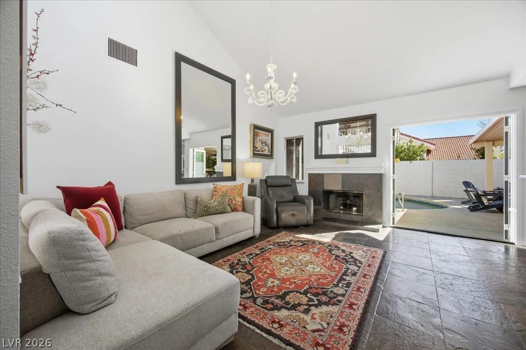 2924 Bridge Creek, Las Vegas, NV 89117
