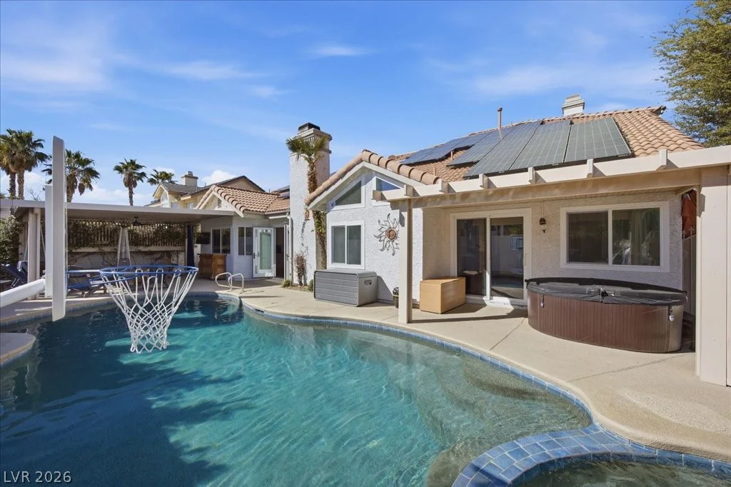2924 Bridge Creek, Las Vegas, NV 89117