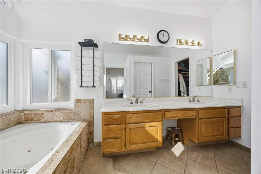 2924 Bridge Creek, Las Vegas, NV 89117