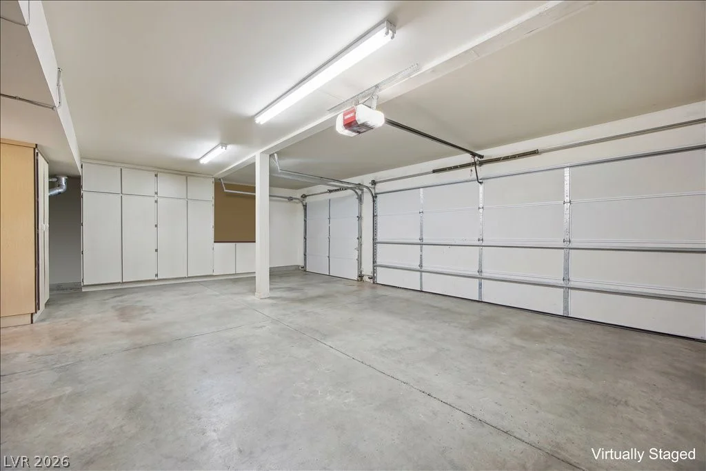 2924 Bridge Creek, Las Vegas, NV 89117