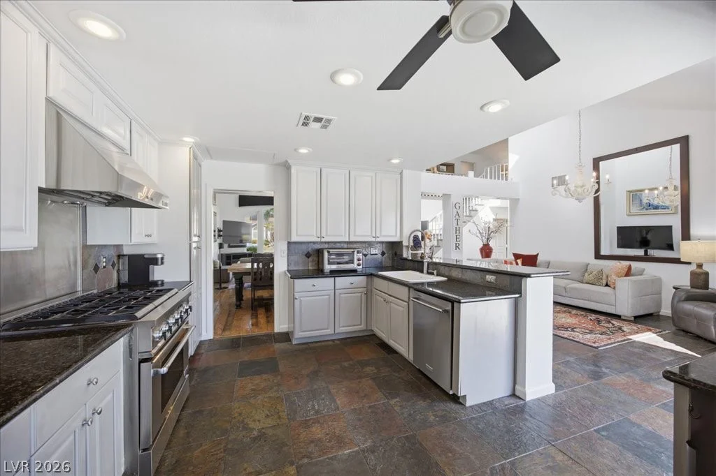 2924 Bridge Creek, Las Vegas, NV 89117
