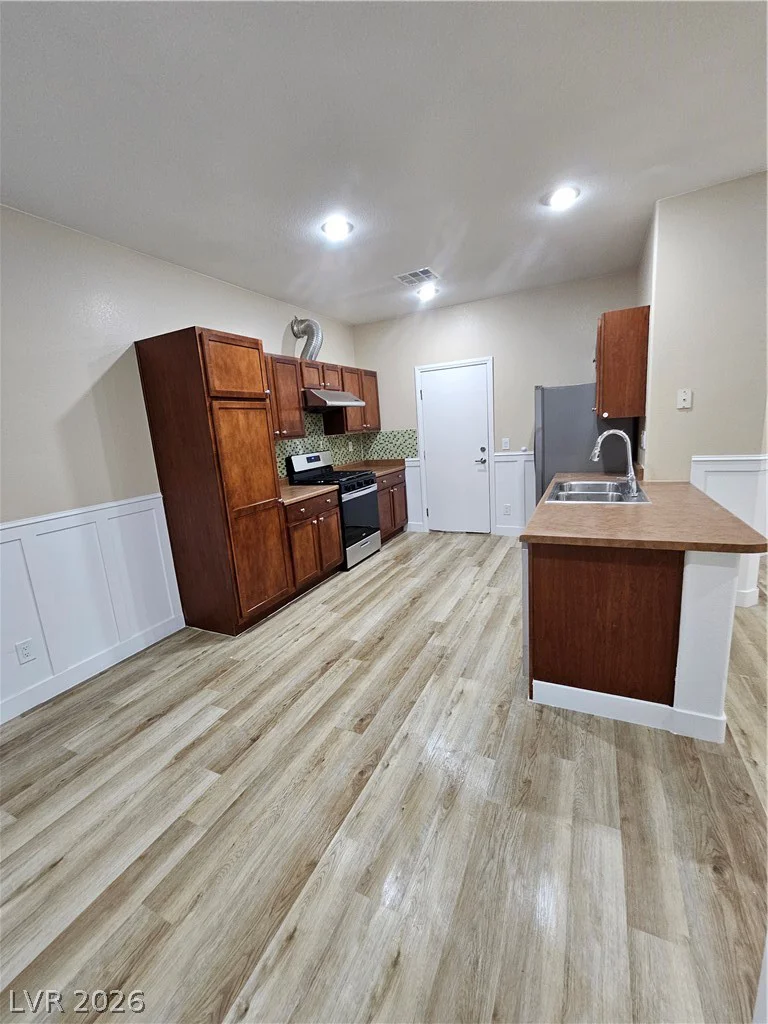6679 Higger Tor, Las Vegas, NV 89139