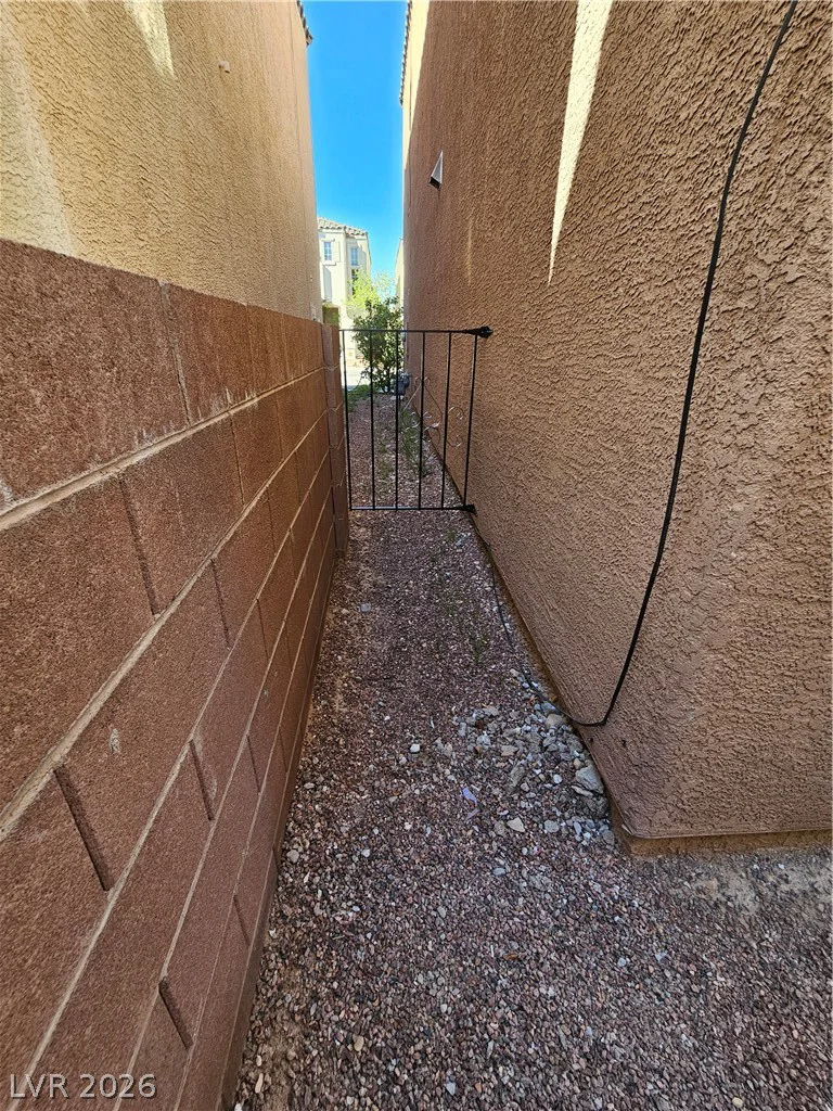 6679 Higger Tor, Las Vegas, NV 89139