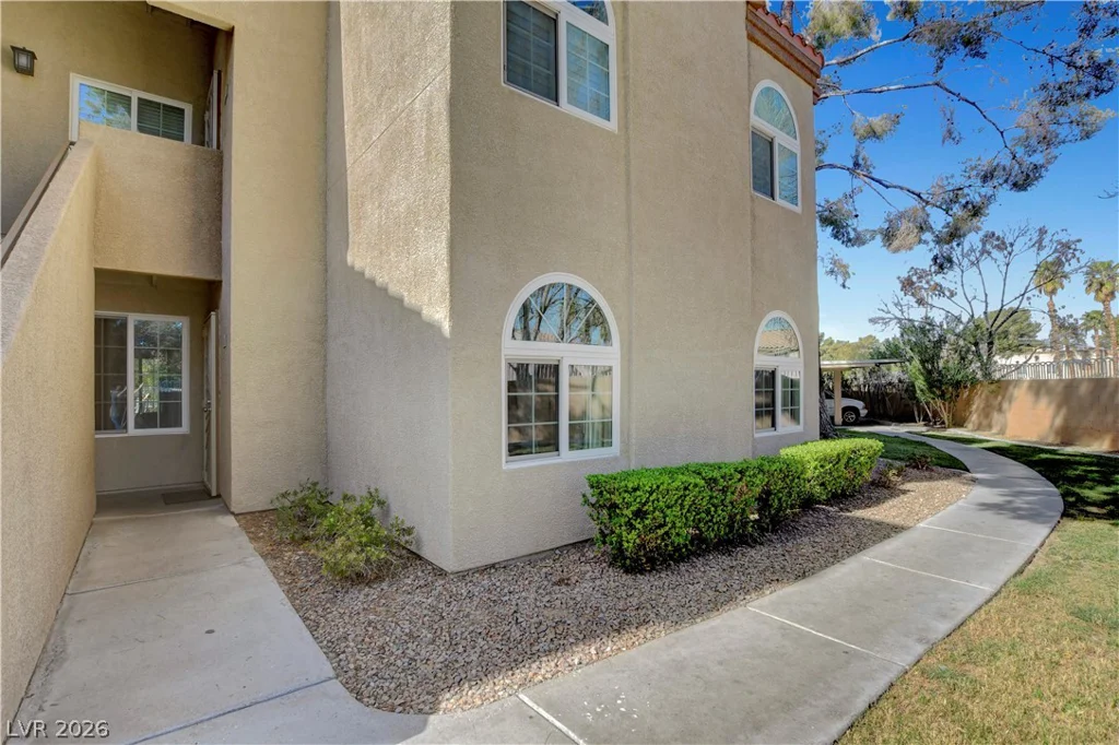 3145 Flamingo, Las Vegas, NV 89121