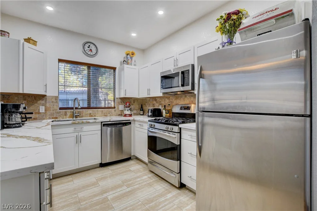 5250 Rainbow, Las Vegas, NV 89118
