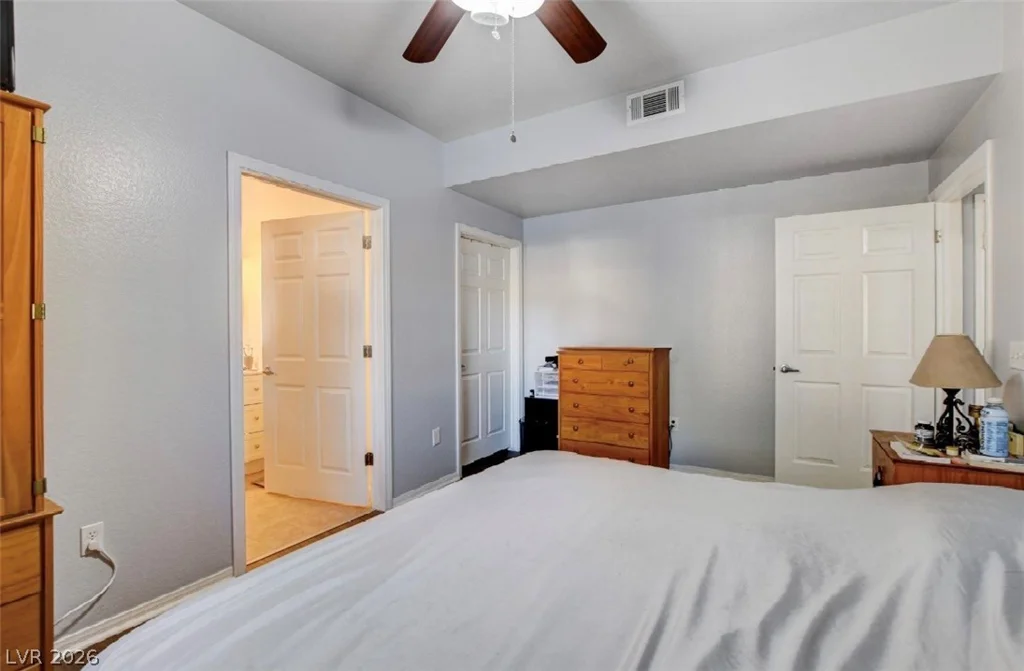 5250 Rainbow, Las Vegas, NV 89118