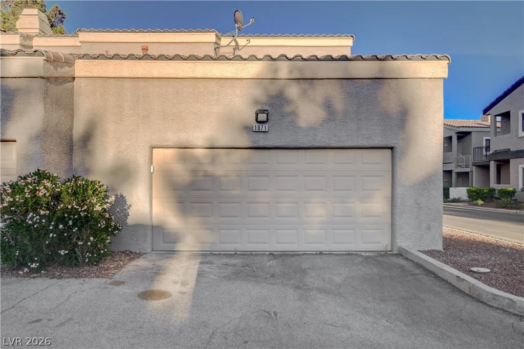 5250 Rainbow, Las Vegas, NV 89118