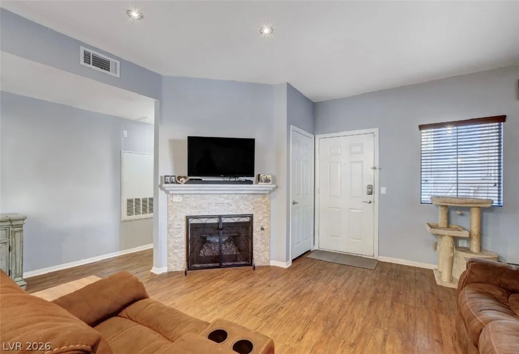 5250 Rainbow, Las Vegas, NV 89118