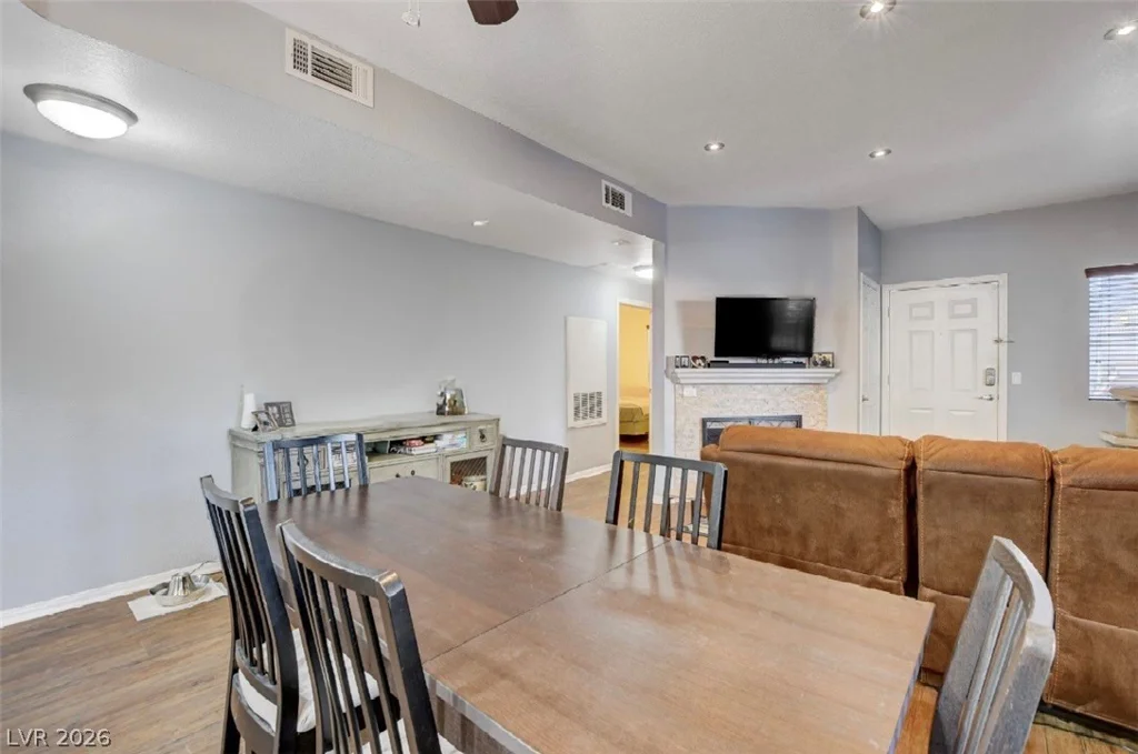5250 Rainbow, Las Vegas, NV 89118