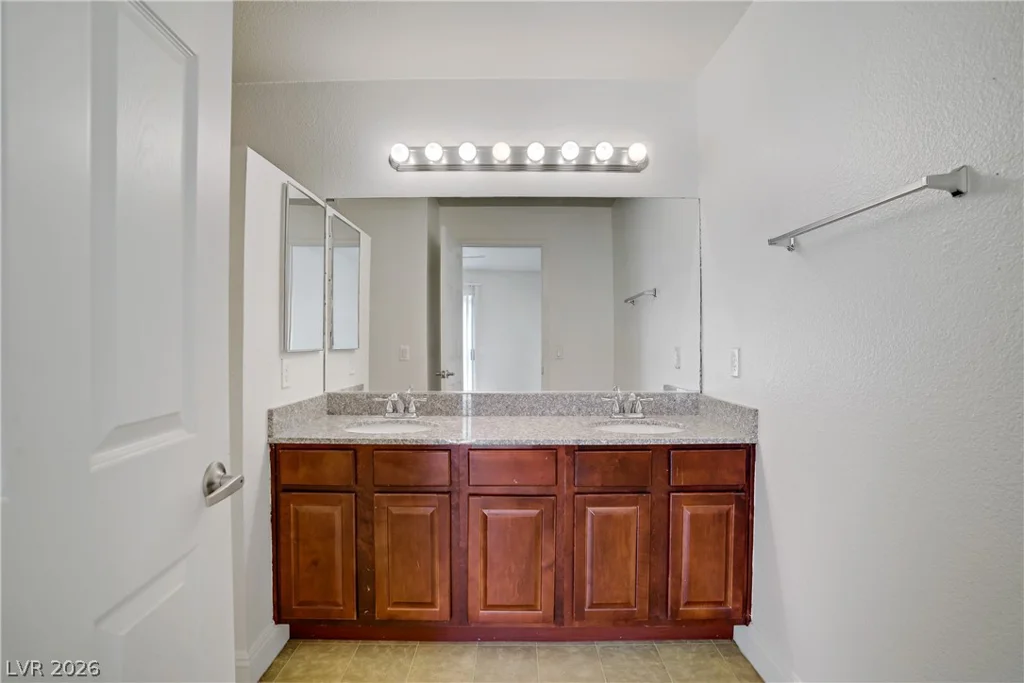 2801 Rainbow, Las Vegas, NV 89108