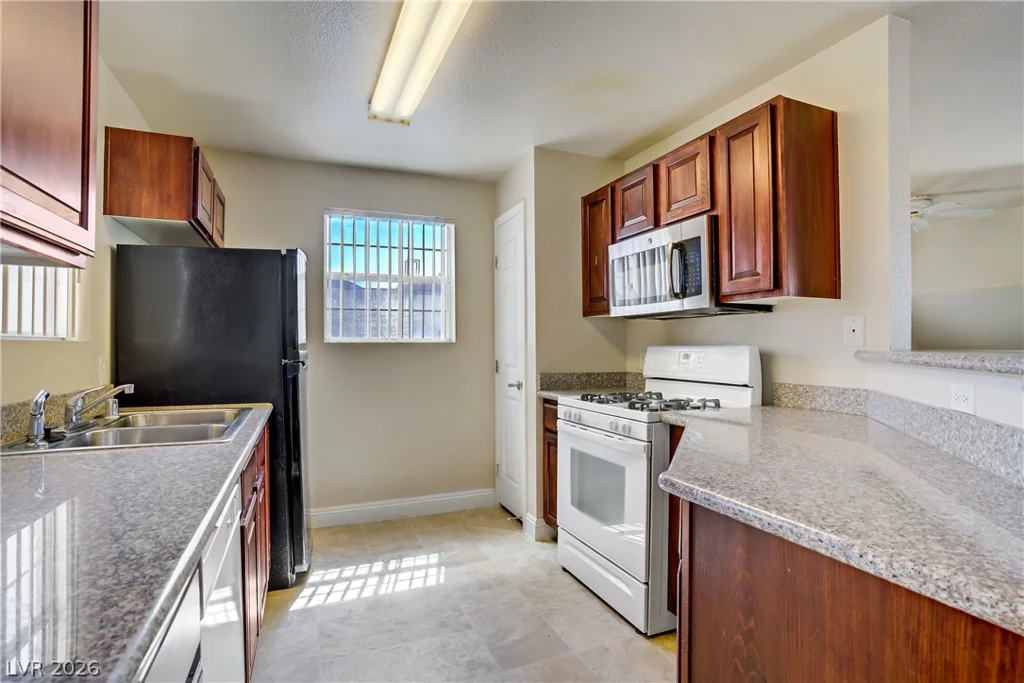 2801 Rainbow, Las Vegas, NV 89108